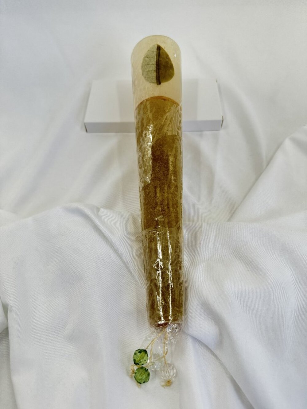 Celluloid Philippine Wall Pocket Green and Beige w Leaf New in Package
